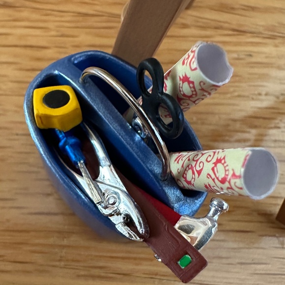 Hallmark Keepsake Ornament Home Improvement Pro 2006 - Picture 9 of 14